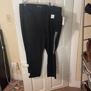 Old Nave Pixie Black Dress pants